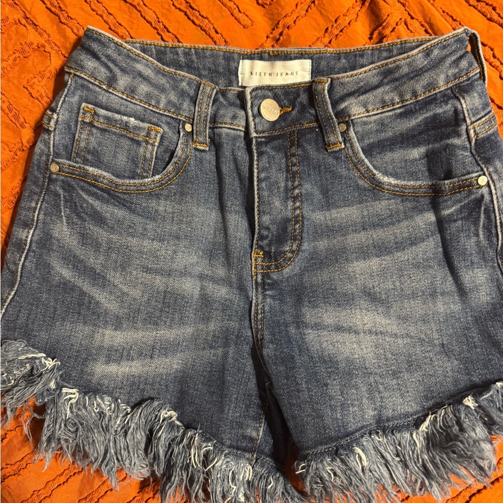 Risen High Waist Denim Shorts with Distressed Hem
